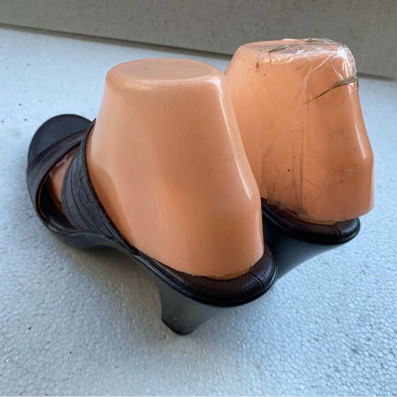 Sofft Women’s Brown Leather Heels Platform Slide Sandals. Size 9.5M - Picture 8 of 14